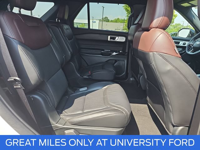 Certified 2023 Ford Explorer Platinum w/ Technology Package AWD/4WD image 11