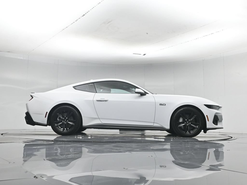 Certified 2025 Ford Mustang GT RWD image 7