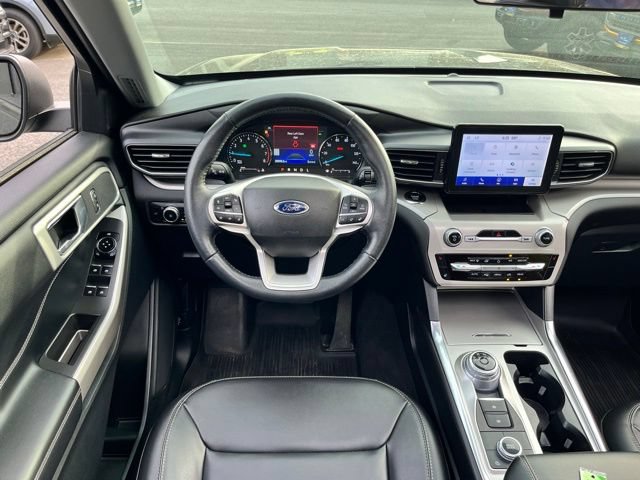 Certified 2022 Ford Explorer XLT w/ Equipment Group 202A AWD/4WD image 26