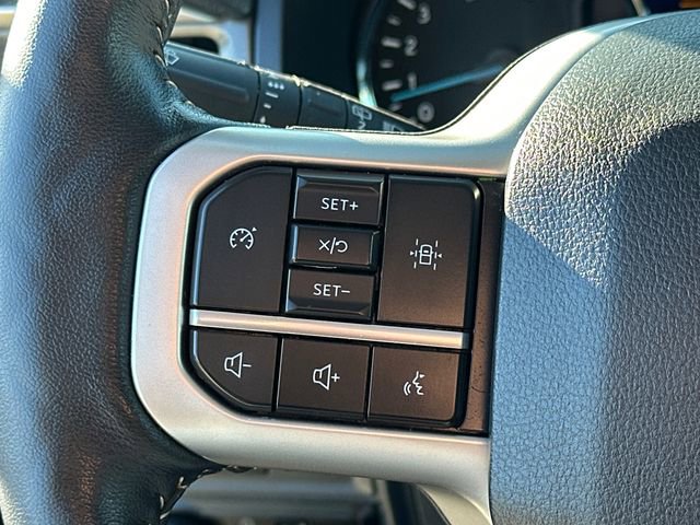 Certified 2024 Ford Expedition XLT image 32