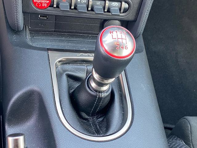 Certified 2018 Ford Mustang Shelby GT350 w/ Electronics Package image 20