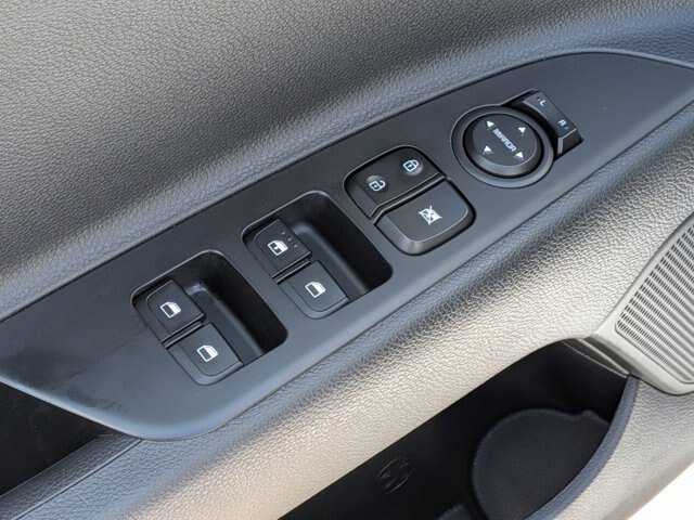 Used 2023 Kia Rio LX FWD image 15
