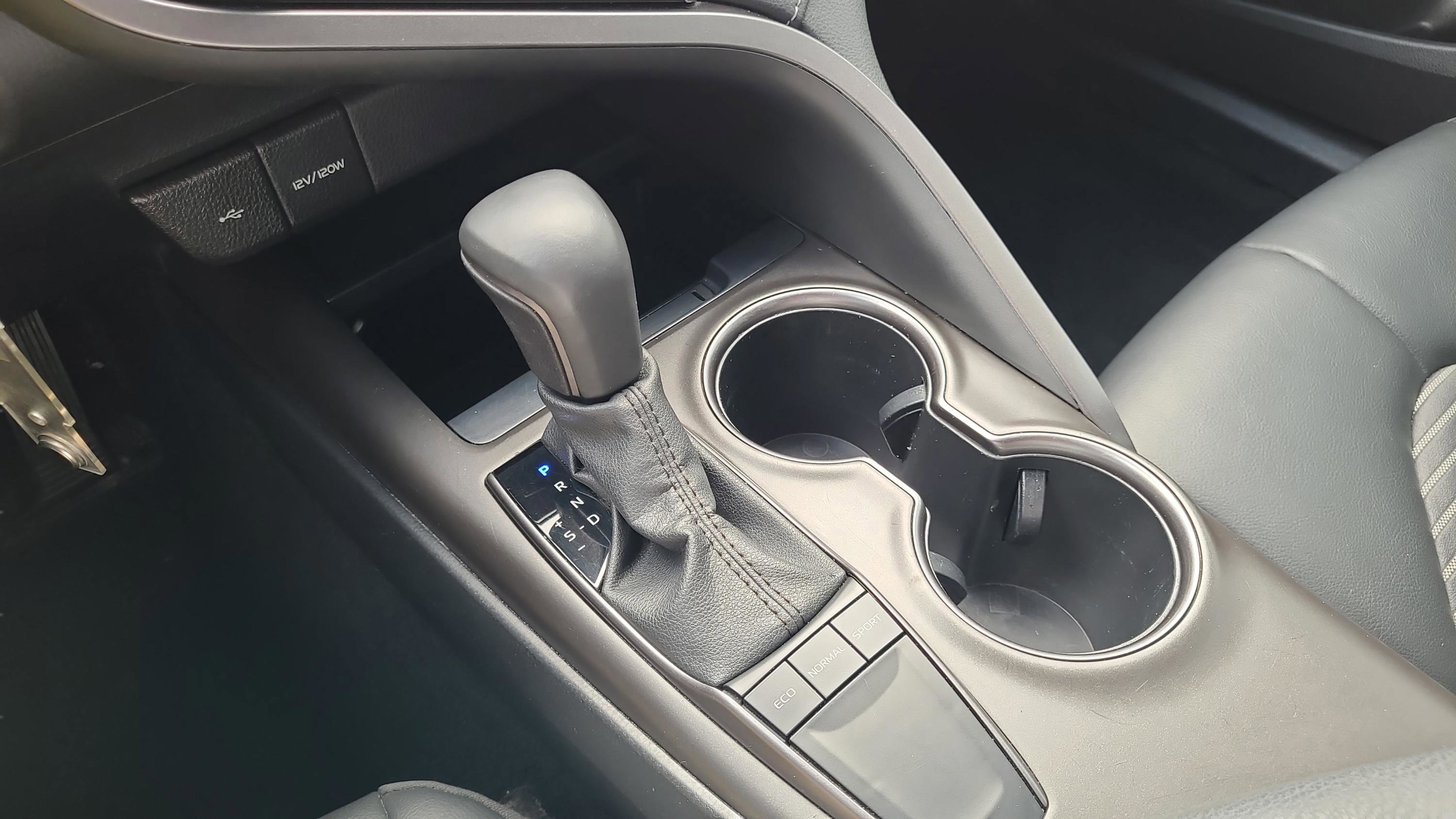 Used 2023 Toyota Camry SE image 21