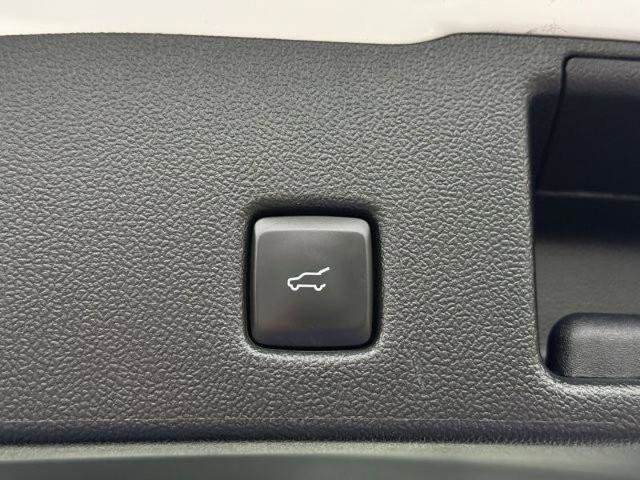 Certified 2022 Ford Escape SE w/ SE Sport Appearance Package image 20