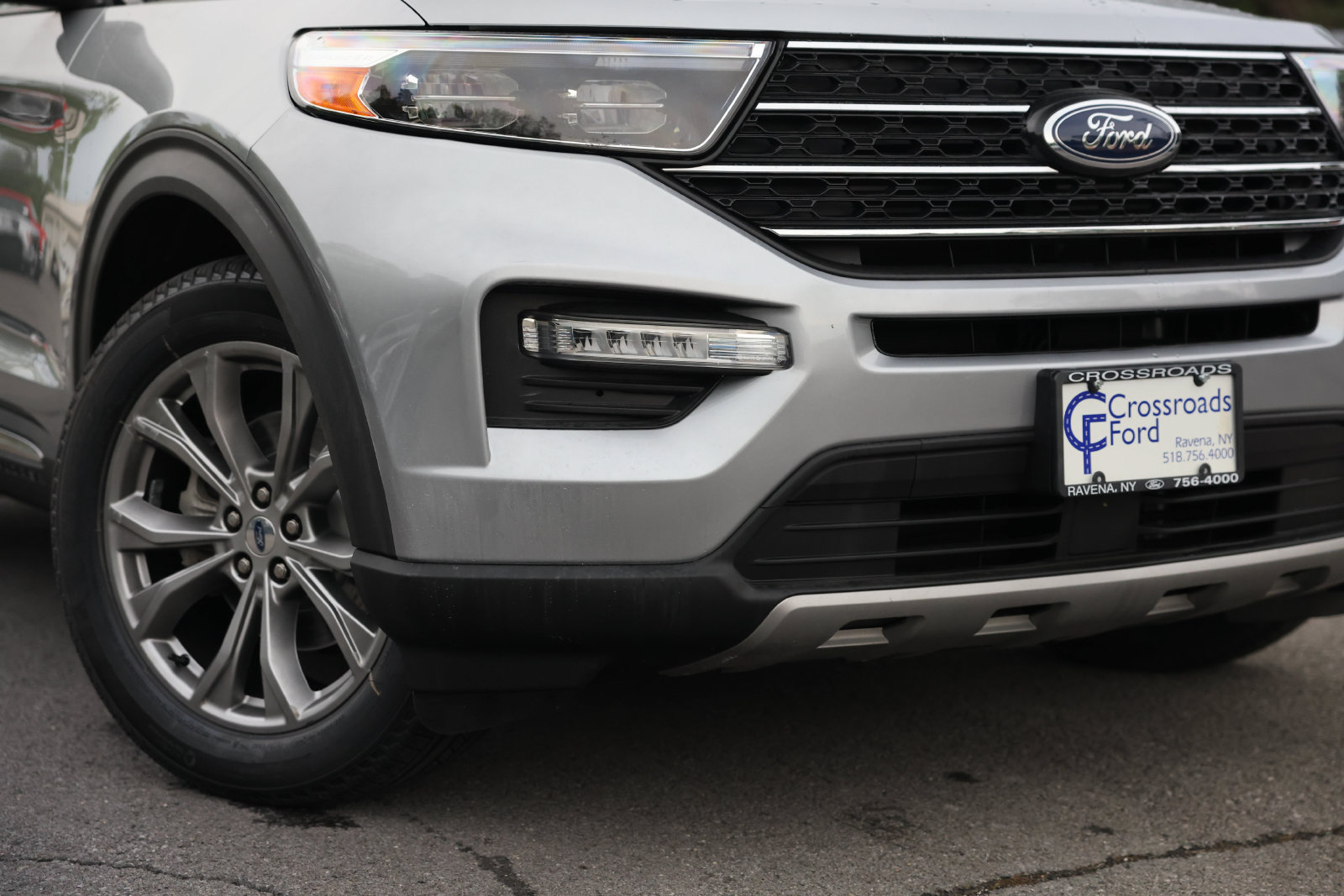 Certified 2023 Ford Explorer XLT w/ Equipment Group 202A AWD/4WD image 35