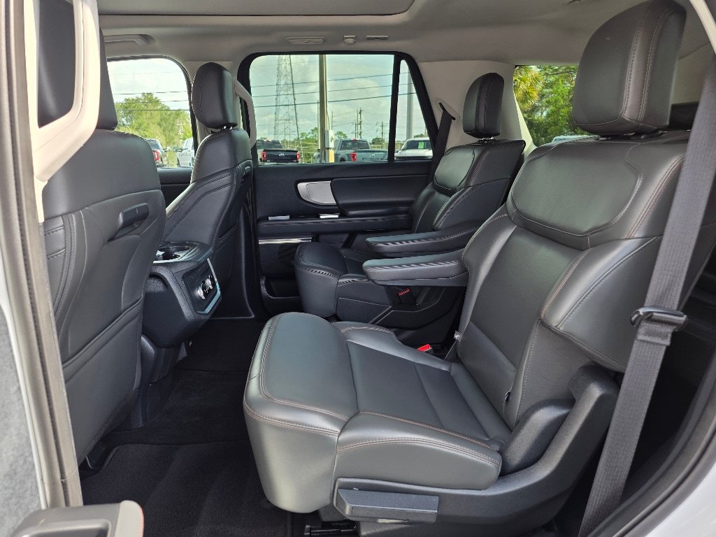 Certified 2025 Ford Expedition Active RWD image 17