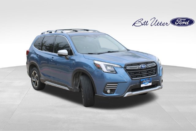 Used 2022 Subaru Forester Touring AWD/4WD image 3
