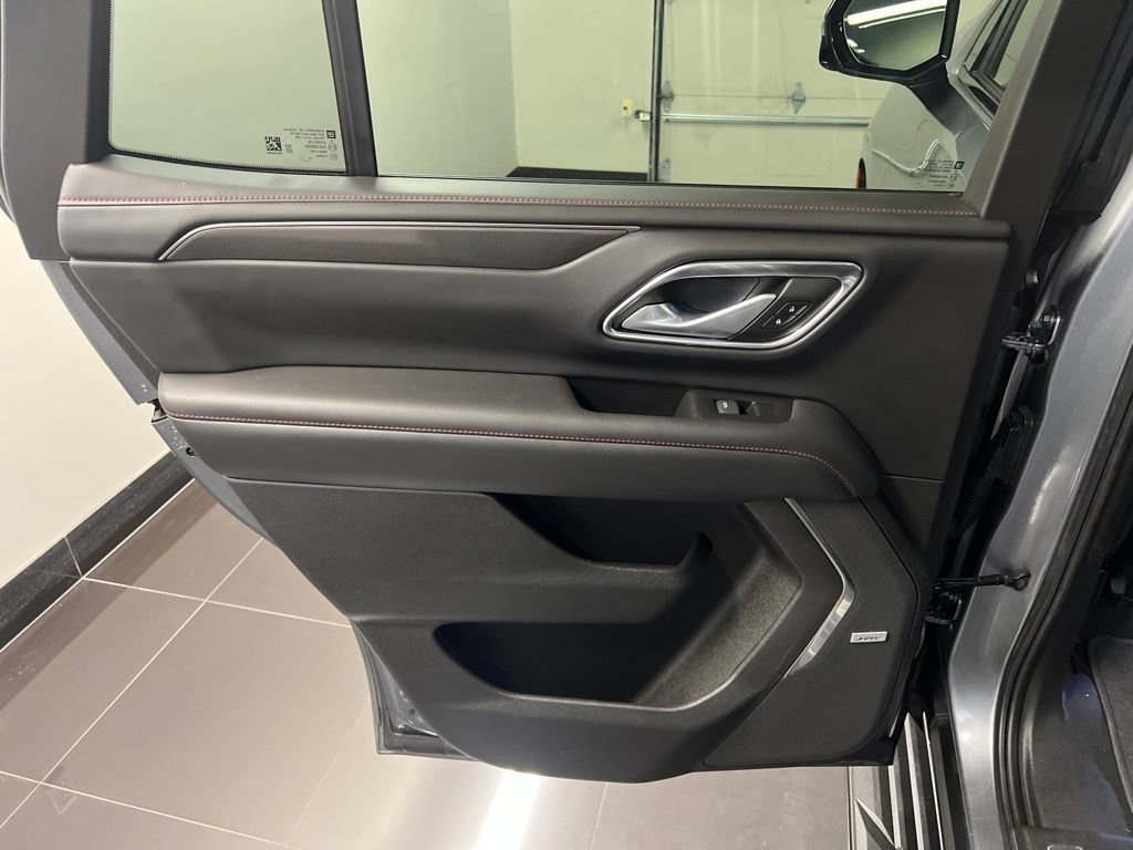 Used 2022 Chevrolet Tahoe RST w/ Luxury Package AWD/4WD image 26