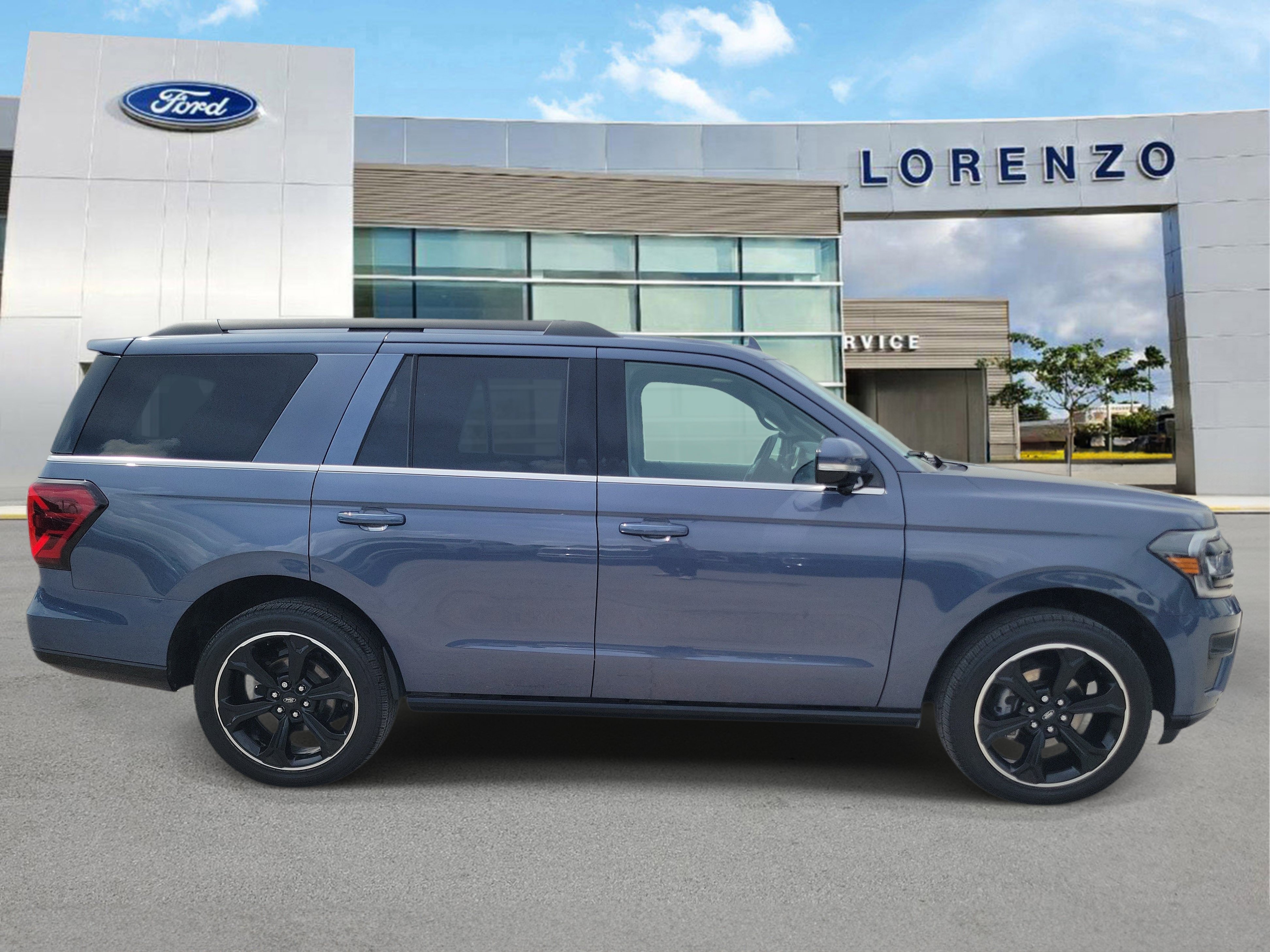 Certified 2023 Ford Expedition Limited RWD image 4