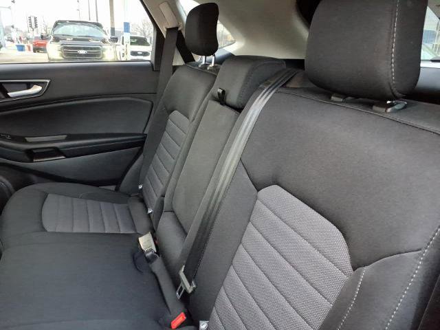 Certified 2021 Ford Edge SE image 12