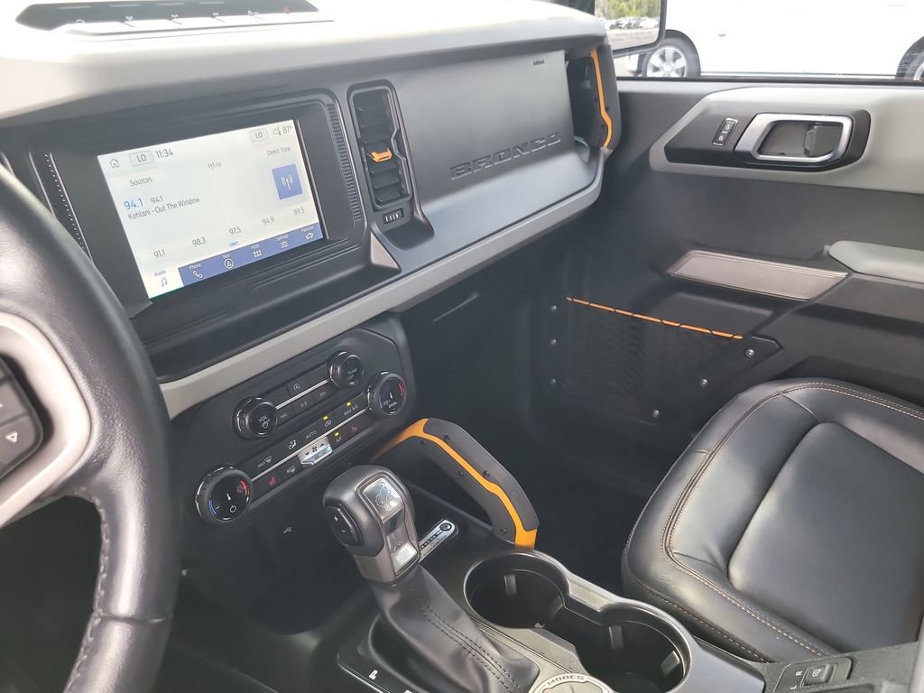 Certified 2022 Ford Bronco Badlands AWD/4WD image 16