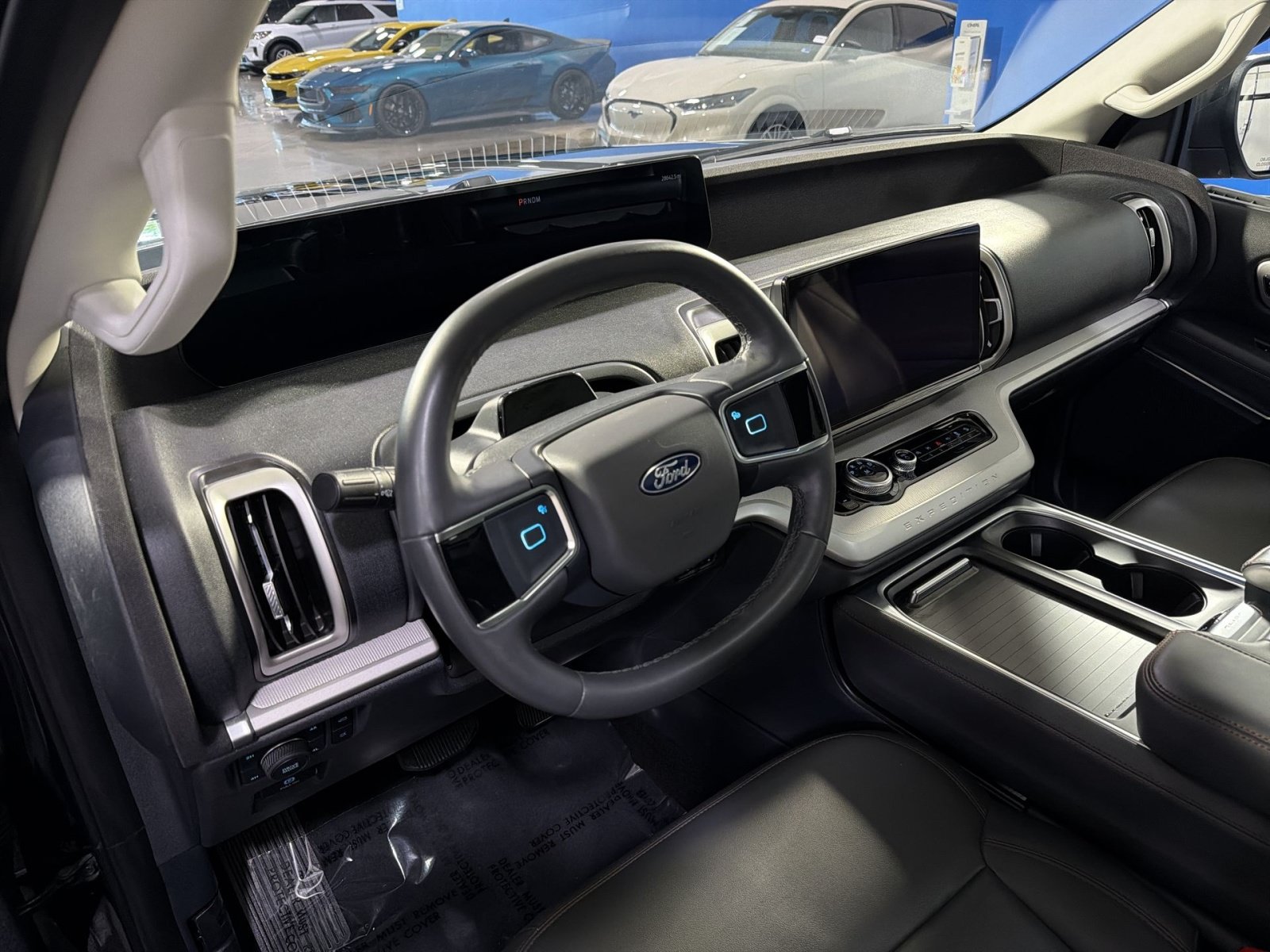 Certified 2025 Ford Expedition Active AWD/4WD image 17