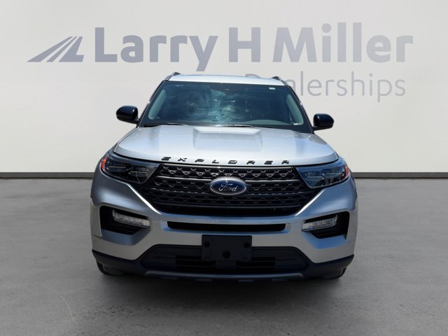 Certified 2023 Ford Explorer XLT w/ Equipment Group 202A AWD/4WD image 8