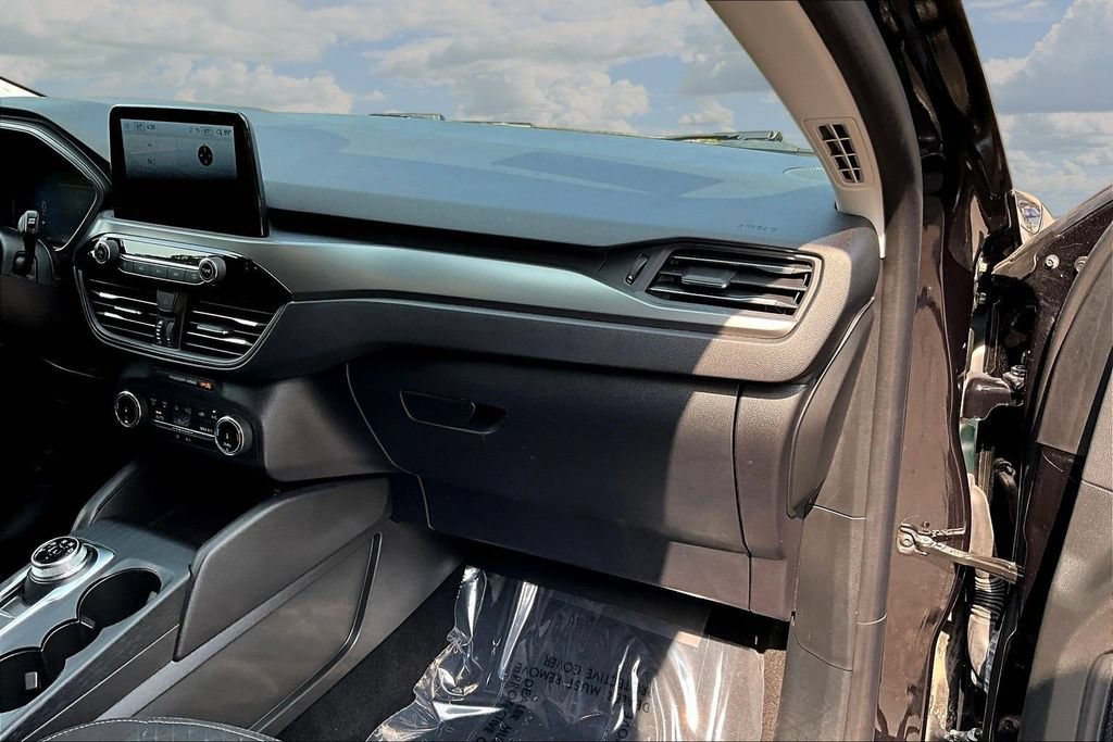 Certified 2025 Ford Escape Active FWD image 28