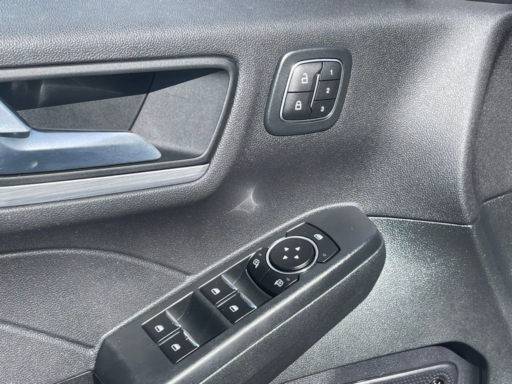 Certified 2023 Ford Escape Platinum w/ Premium Technology Package AWD/4WD image 29