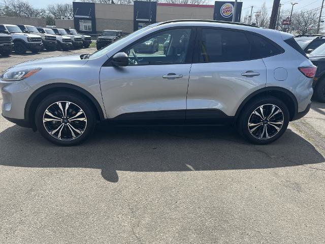 Certified 2022 Ford Escape SEL w/ SEL Stealth AWD Package image 2