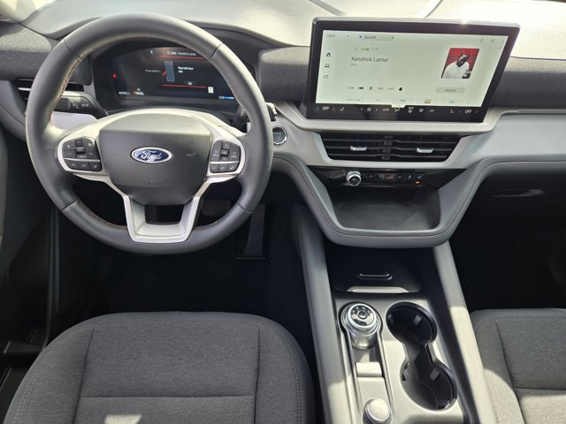 Certified 2025 Ford Explorer Active image 25