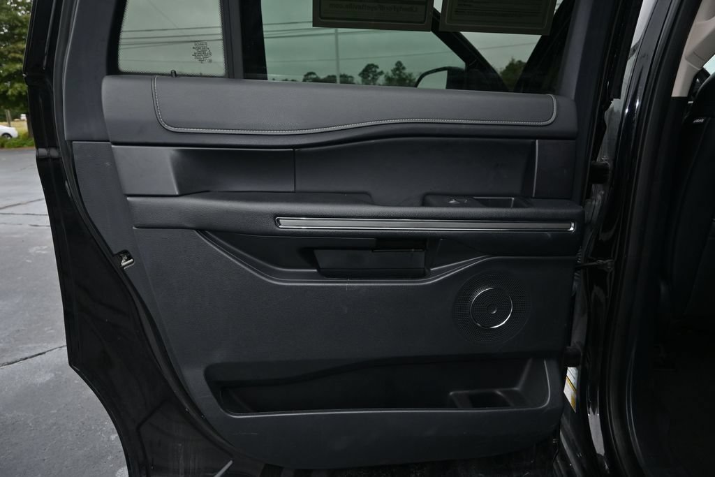 Certified 2024 Ford Expedition Max XLT RWD image 35