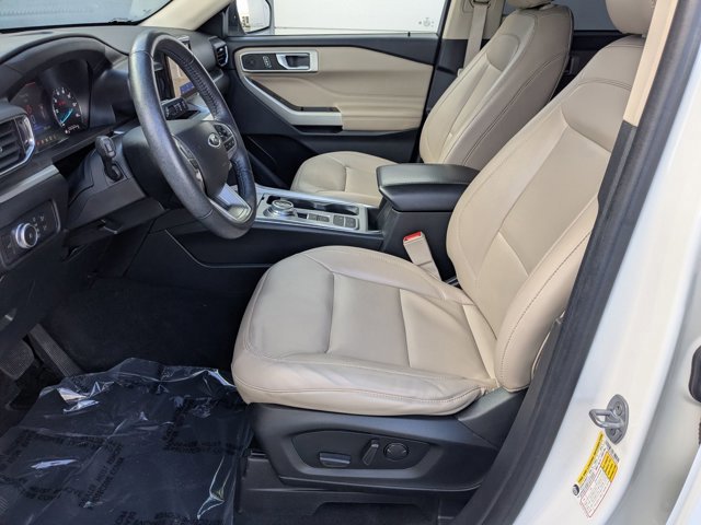 Certified 2022 Ford Explorer XLT w/ Equipment Group 202A image 15
