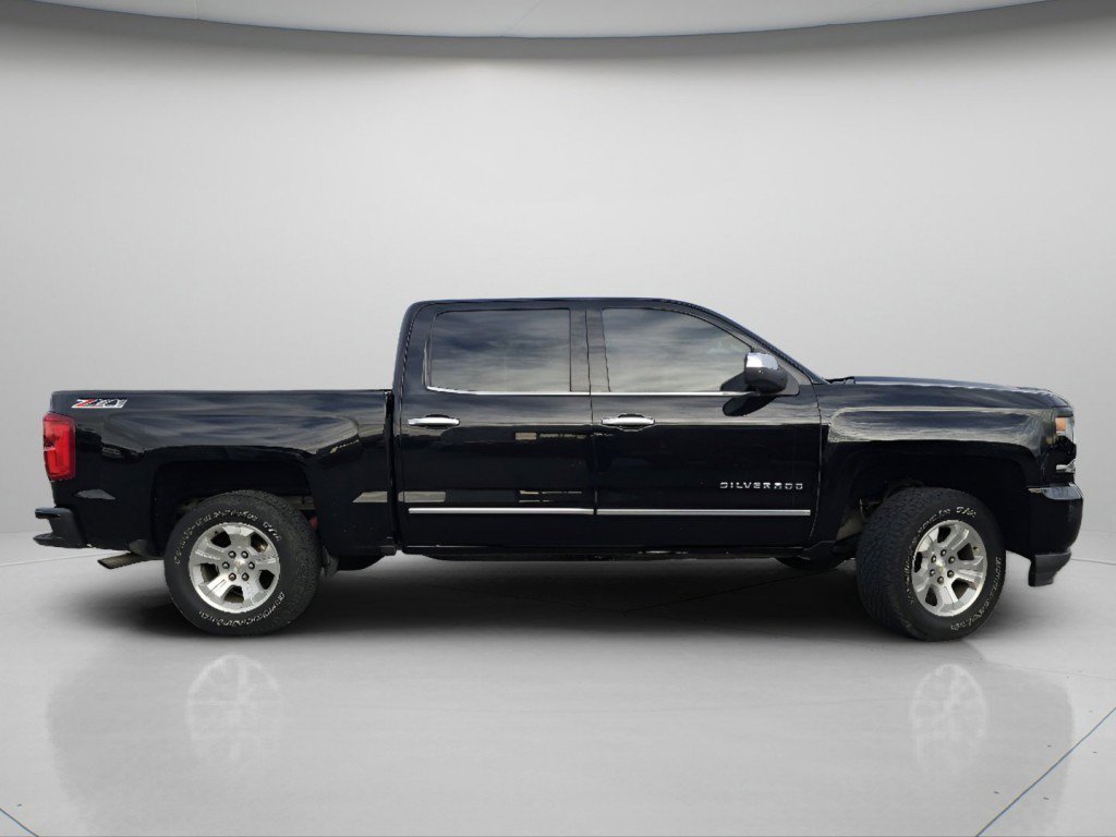 Used 2017 Chevrolet Silverado 1500 LTZ Z71 w/ LTZ Plus Package image 23