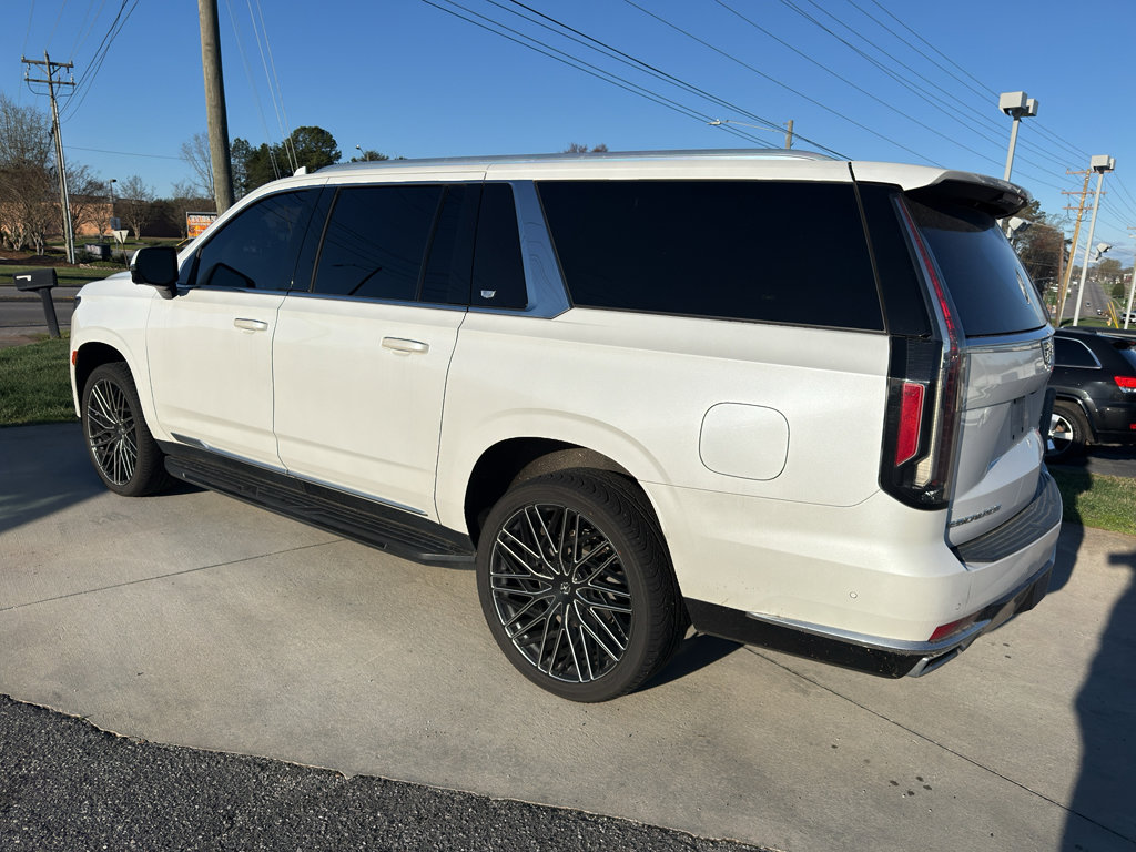 Used 2021 Cadillac Escalade ESV Premium Luxury w/ LPO, Radiant Package image 5