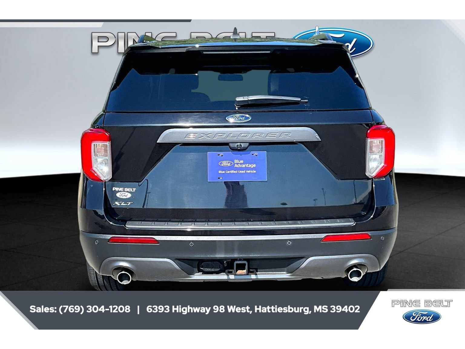 Certified 2021 Ford Explorer XLT w/ Equipment Group 202A RWD image 4