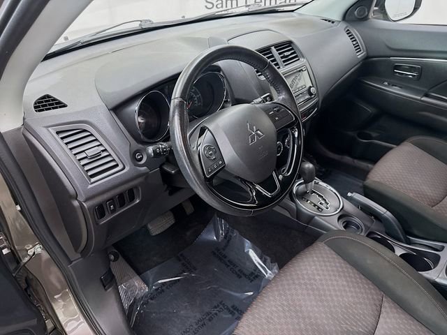 Used 2017 Mitsubishi Outlander Sport ES FWD image 9