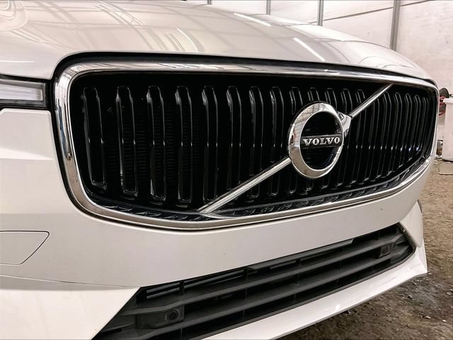 Used 2019 Volvo XC60 T5 Momentum w/ Multimedia Package AWD/4WD image 29