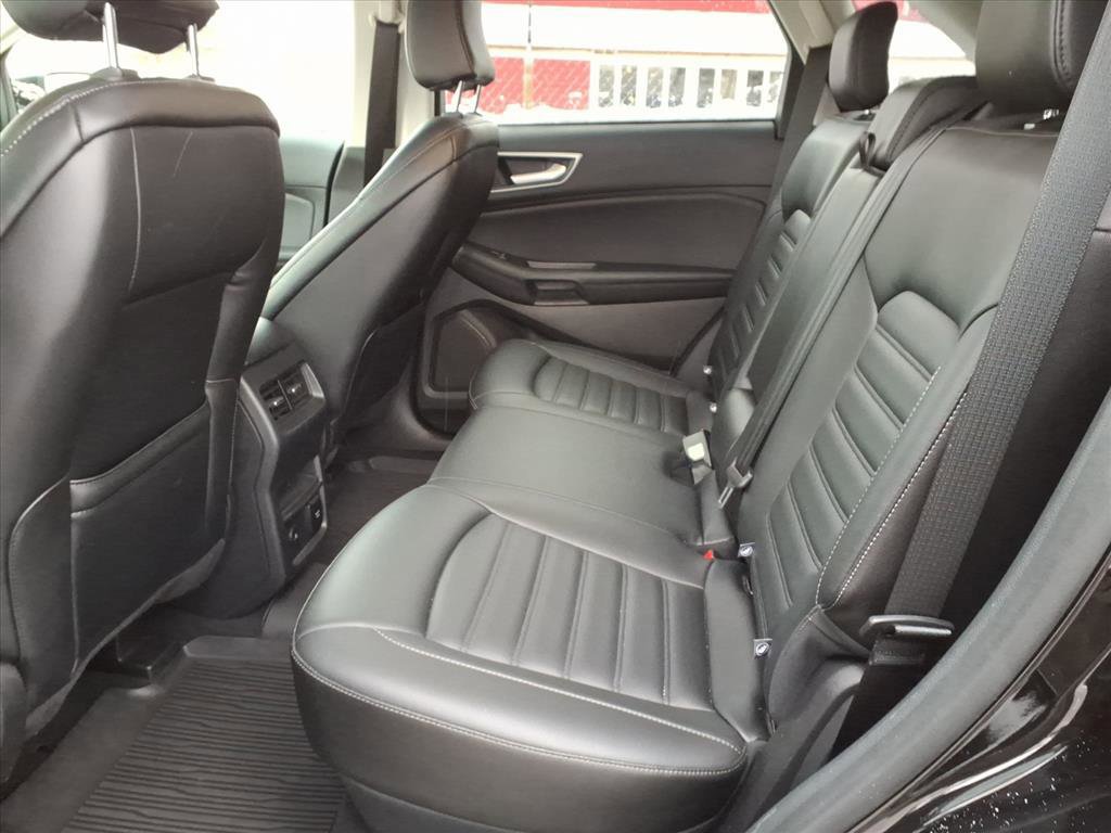 Certified 2024 Ford Edge SEL w/ Convenience Package image 11