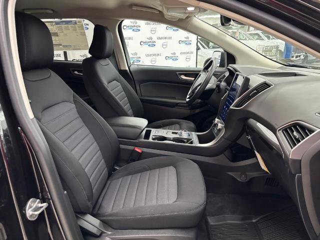 Certified 2024 Ford Edge SE image 16