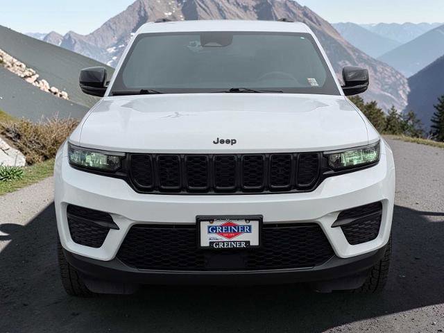 Used 2023 Jeep Grand Cherokee Altitude image 8