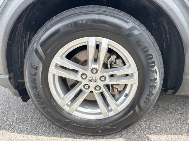 Certified 2021 Ford Explorer XLT RWD image 9
