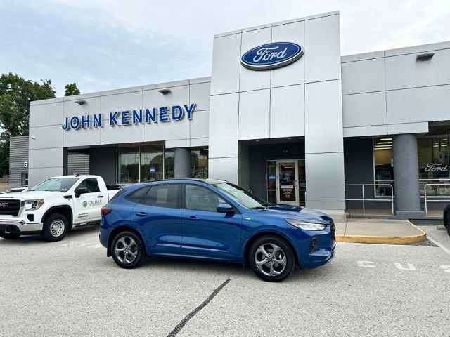 Certified 2023 Ford Escape ST-Line Select w/ Tech Pack #2 AWD/4WD image 25