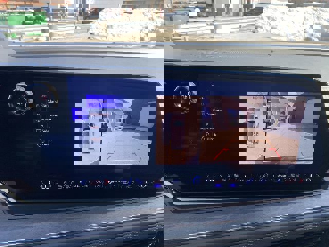 Used 2025 Chevrolet Tahoe High Country image 16