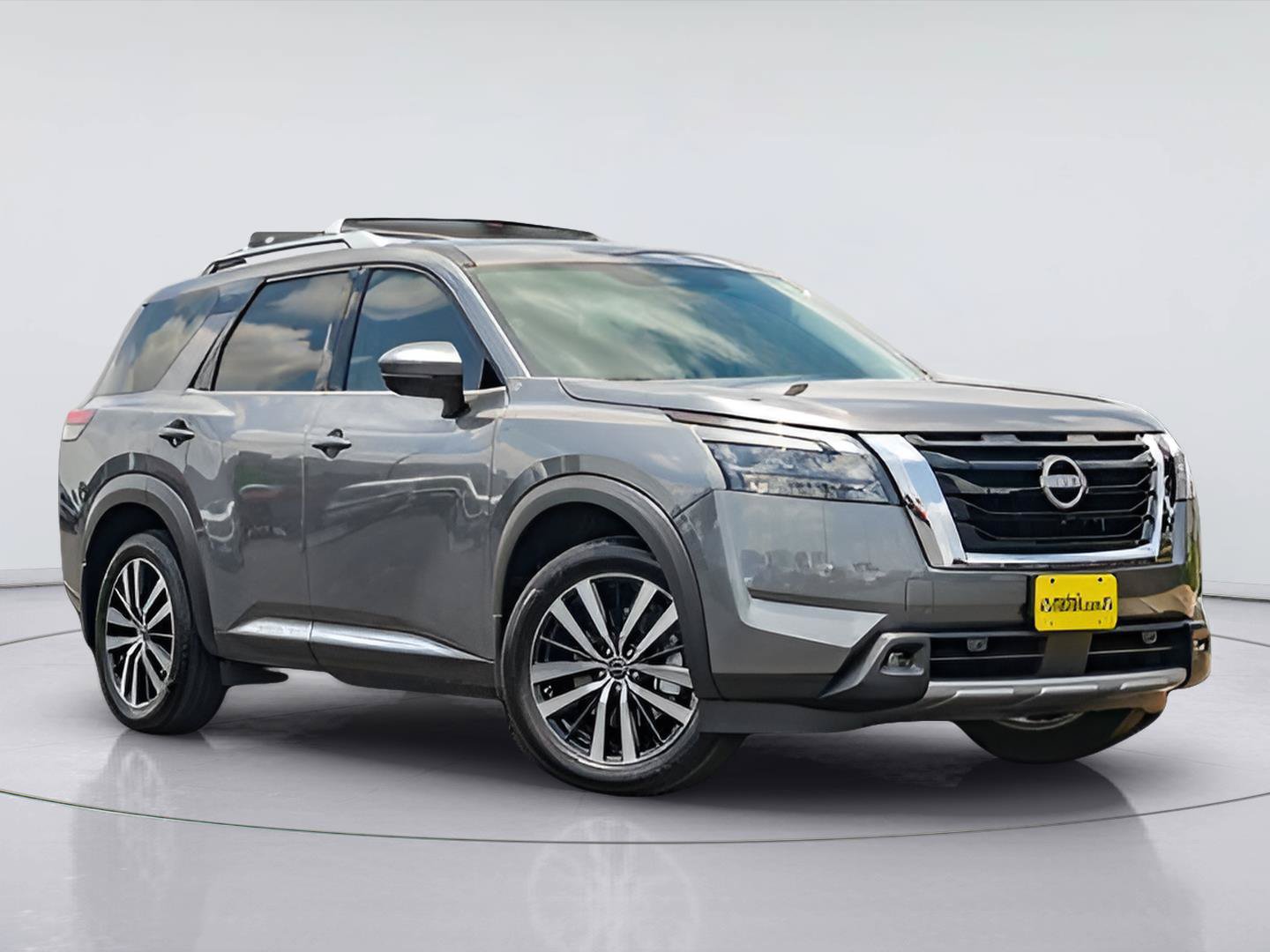 Used 2025 Nissan Pathfinder Platinum w/ Cargo Package