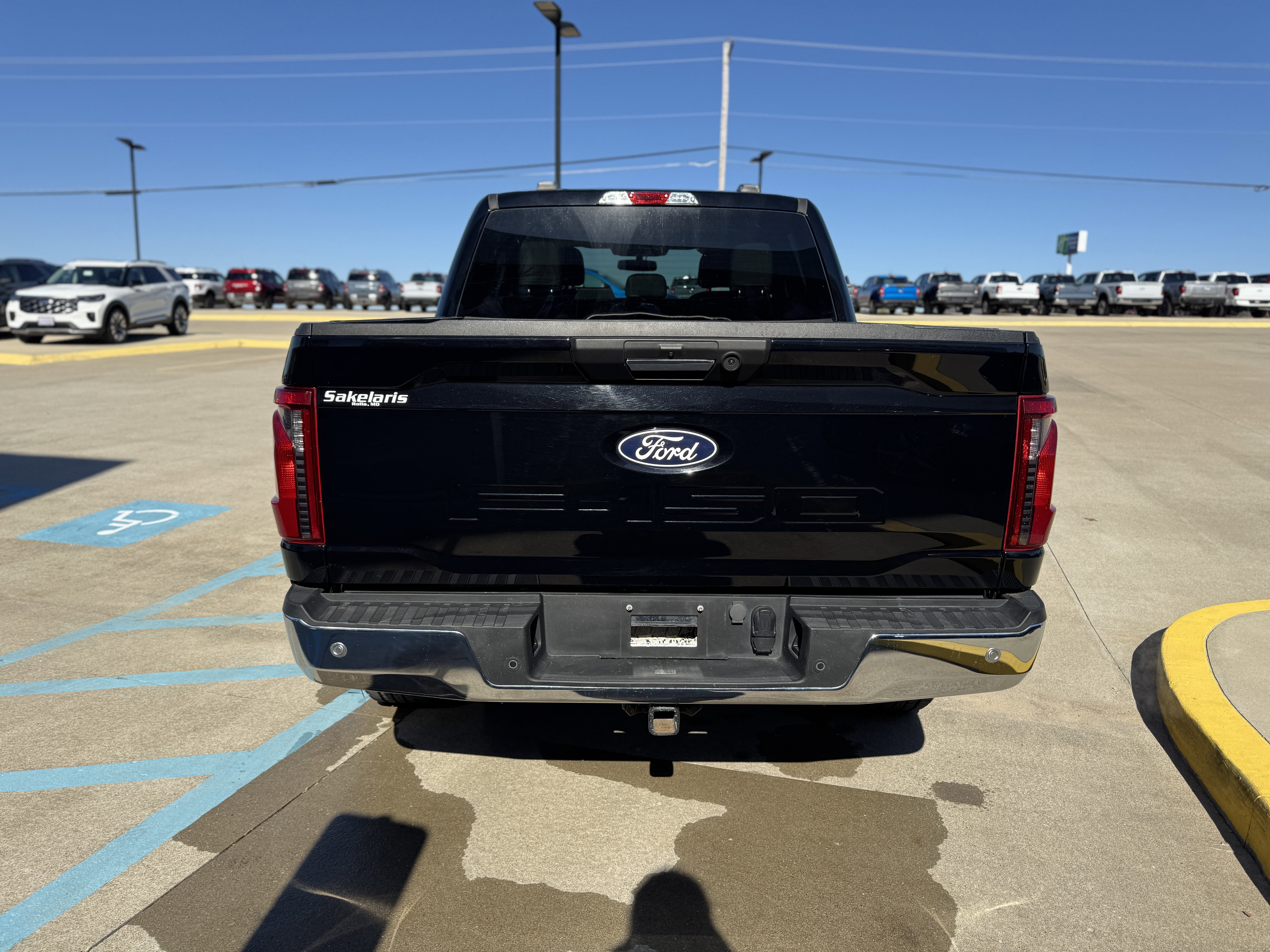 Certified 2024 Ford F150 XLT w/ Mobile Office Package image 4