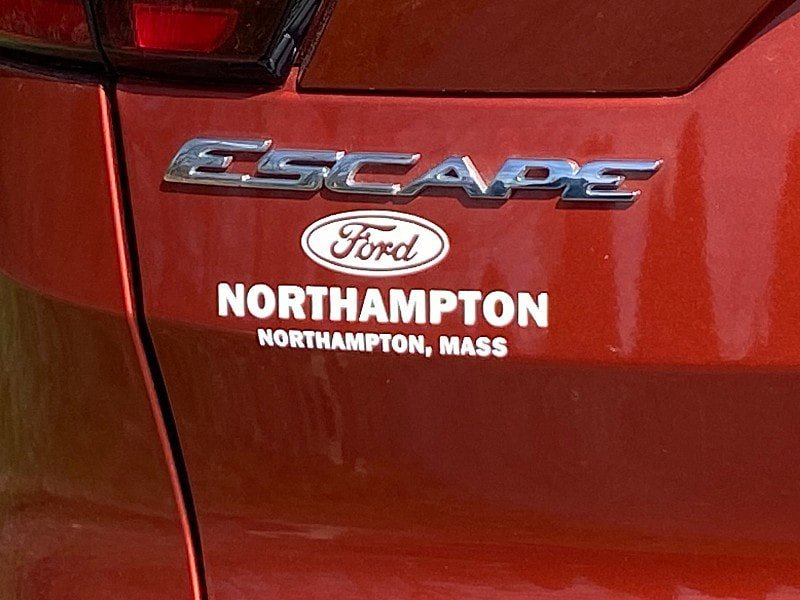 Certified 2019 Ford Escape Titanium AWD/4WD image 11