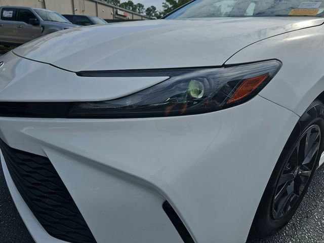 Used 2025 Toyota Camry LE FWD image 31