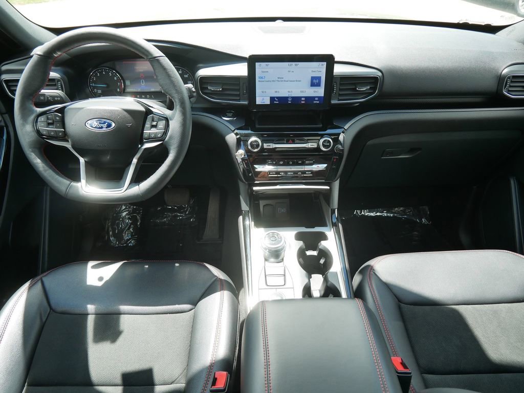 Certified 2024 Ford Explorer ST-Line w/ Class IV Trailer Tow Package AWD/4WD image 16