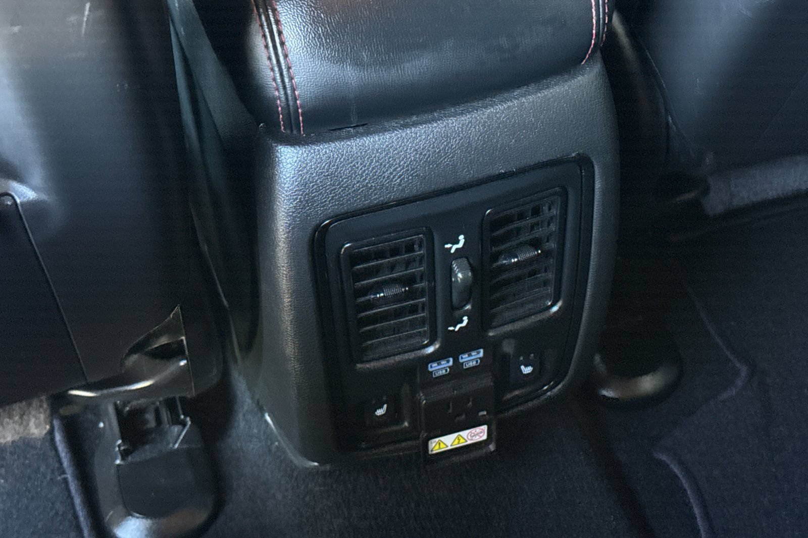 Used 2021 Dodge Durango R/T w/ Blacktop Package AWD/4WD image 38