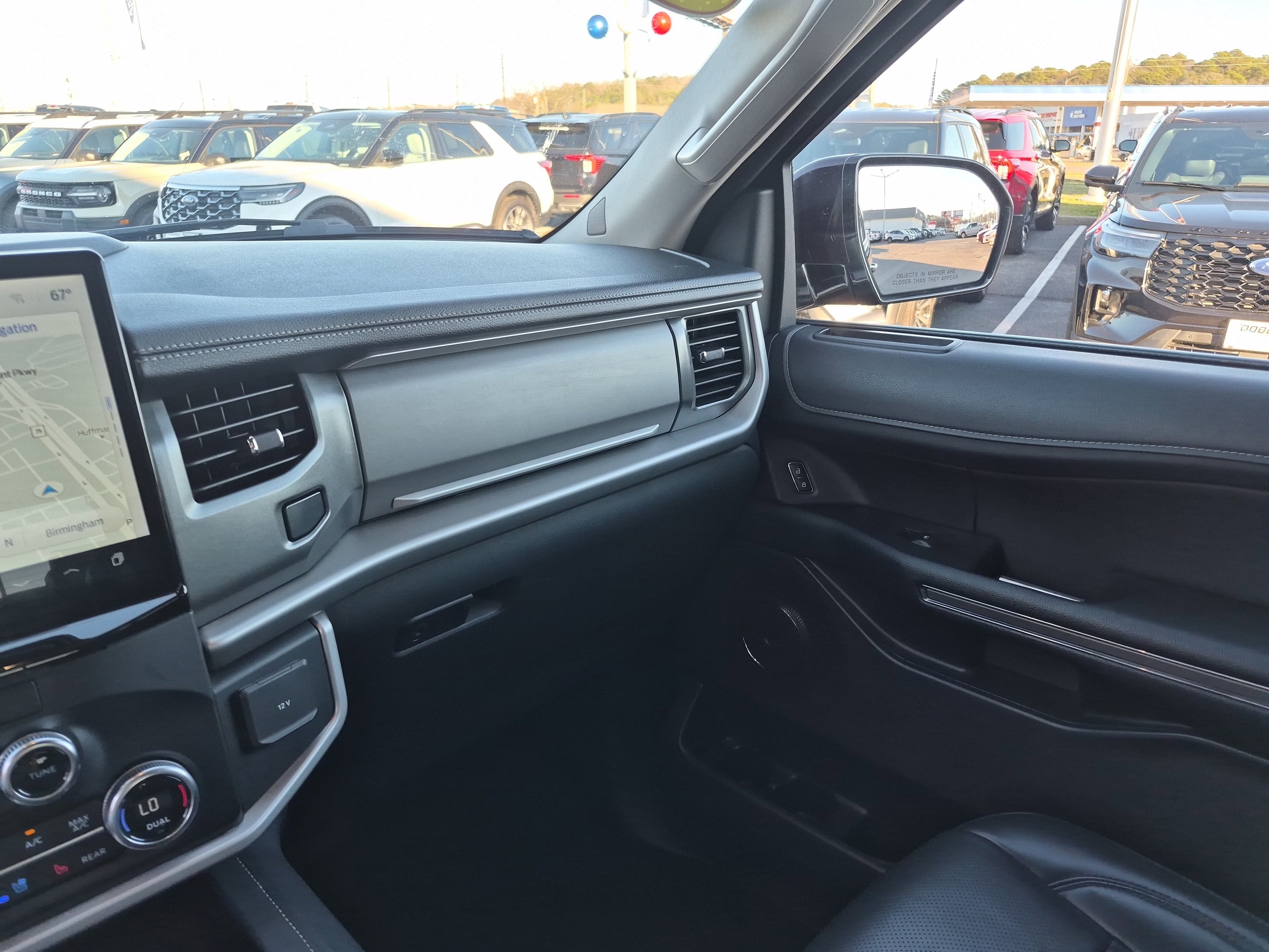 Certified 2024 Ford Expedition XLT image 21