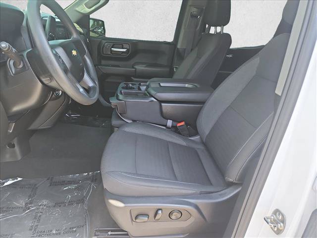Used 2025 Chevrolet Silverado 1500 Custom w/ Turbomax Blackout Package RWD image 15