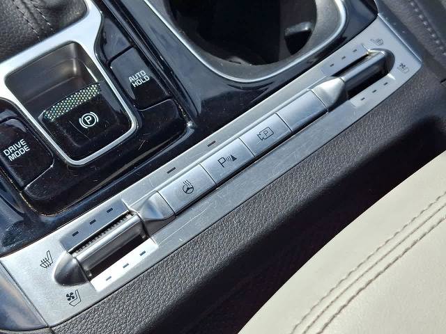 Used 2022 Kia Carnival SX Prestige FWD image 25