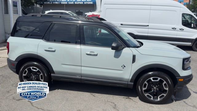 Certified 2022 Ford Bronco Sport Outer Banks w/ Tech Package AWD/4WD image 4