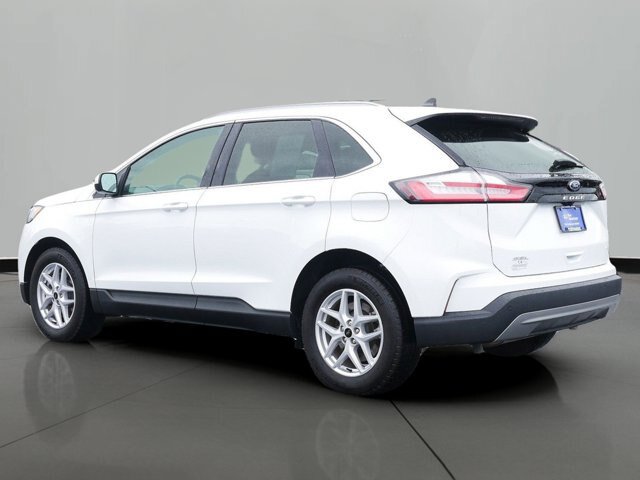 Certified 2023 Ford Edge SEL w/ Convenience Package AWD/4WD image 2
