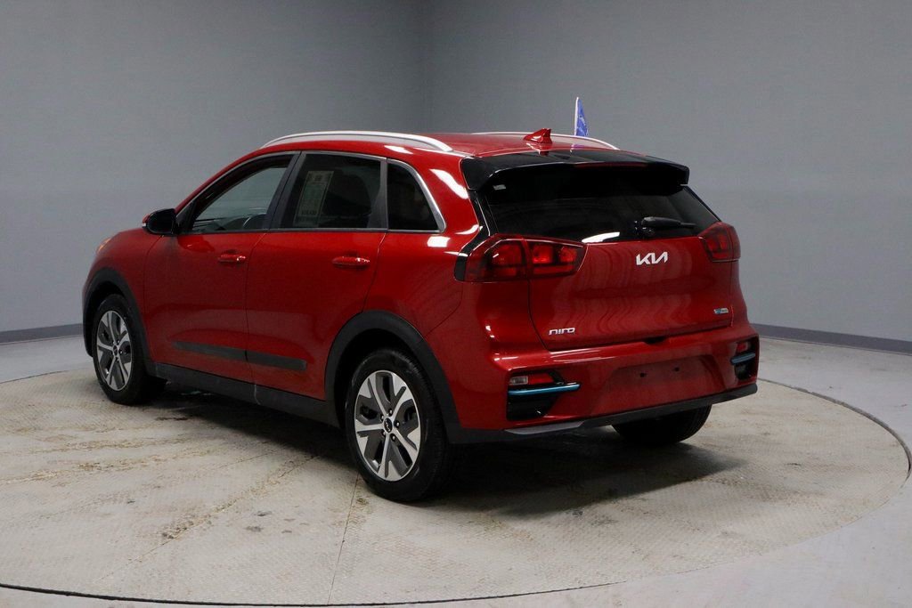 Used 2022 Kia Niro EX w/ Cold Weather Package image 3