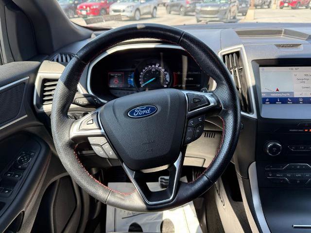 Certified 2020 Ford Edge ST-Line image 16