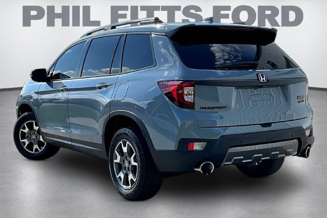 Used 2022 Honda Passport TrailSport image 4