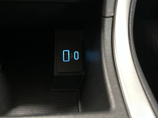 Certified 2024 Ford Edge SE w/ Black Appearance Package image 20