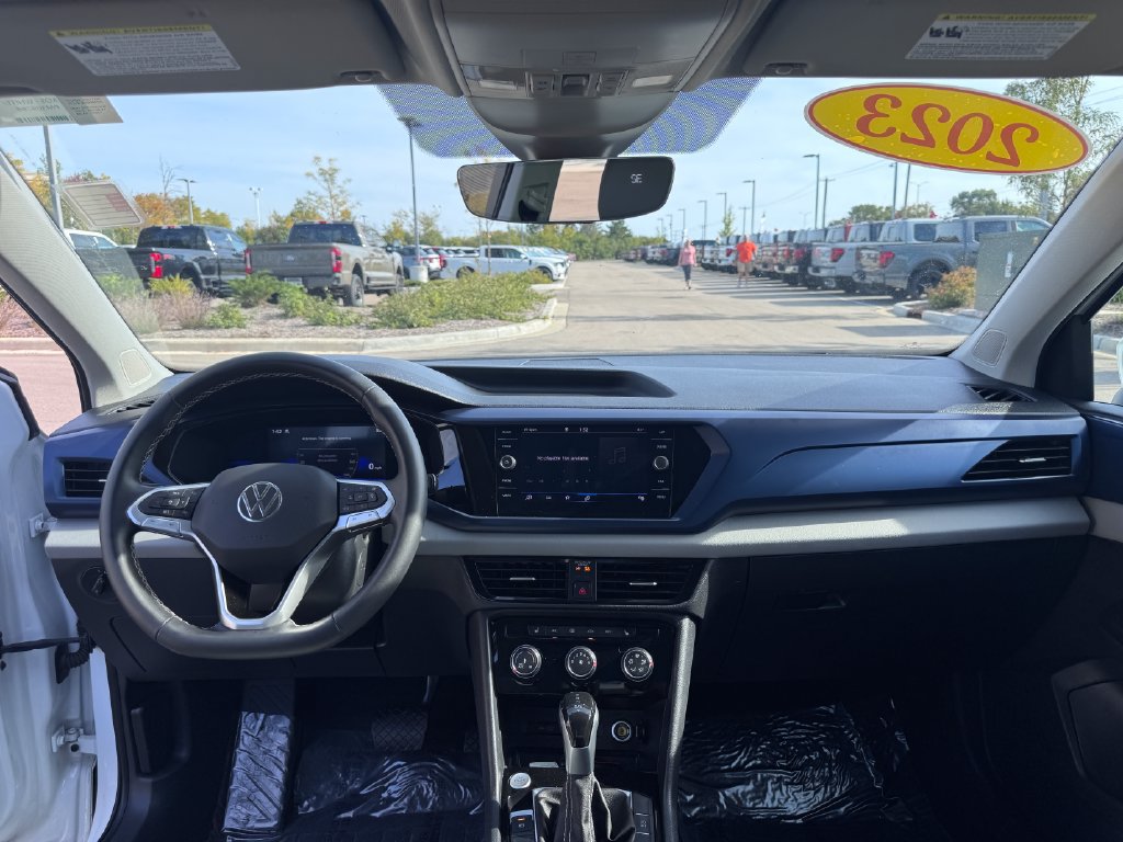 Used 2023 Volkswagen Taos SE AWD/4WD image 18